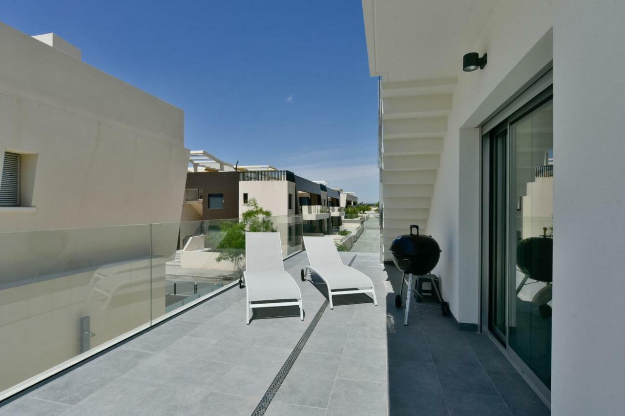 Casa Mazal, Lujosa villa Independiente a 150m del mar Pilar de la Horadada Exterior foto